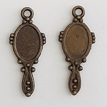 Breloque Miroir &agrave; main Bronze.