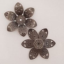 Breloque Fleur M&eacute;tal N&deg;058 Argent Gris