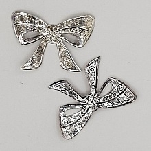 Breloque N&oelig;ud N&deg;06 pendentif, connecteur noeud filigrane en m&eacute;tal fin argent 39 x 26 mm