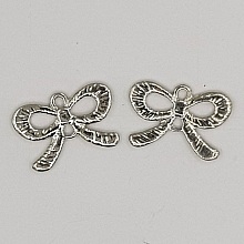 Breloque N&oelig;ud N&deg;23 breloque noeud papillon ruban en m&eacute;tal Argent