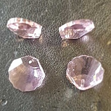 Breloque Pendentif en verre facett&eacute; coquillage N&deg;01-01