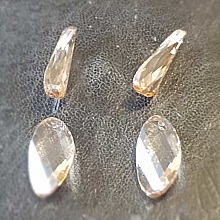 Breloque Pendentif en verre facett&eacute; goutte N&deg;02-01