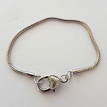 Bracelet Europ&eacute;en Mousqueton 22cm N&deg;03