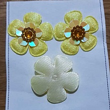 Lot 3 fleurs 5 p&eacute;tales Tissus Jaune