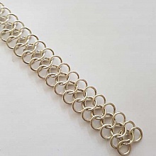 20 cm cha&icirc;ne maille forme 8 reli&eacute;e couleur Argent