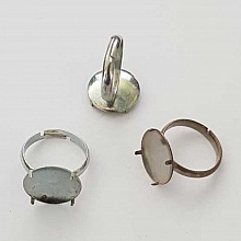 Support de bague r&eacute;glable avec plateau 4 griffes argent&eacute; N&deg;03