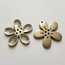 Fleur Orchid&eacute;e r&eacute;sine 4 trous 20 x 3 mm Argent Patin&eacute;
