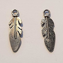Breloque Plume N&deg;02 Argent