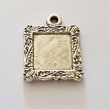 1 support cabochon carr&eacute; N&deg;04 Argent