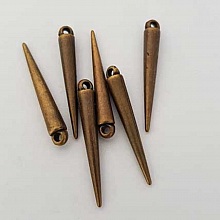 Breloque pic c&ocirc;ne clou bronze N&deg;07 34 mm 01