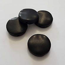 Galet plat r&eacute;sine rond 27 x 8 mm effet cuir Noir