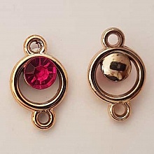 Pendentif en plastique et strass acrylique rond entre deux N&deg;03 fushia