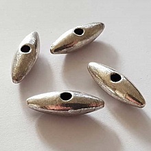 Perle ovale 1 trou en m&eacute;tal argent&eacute; galet 24mm 10