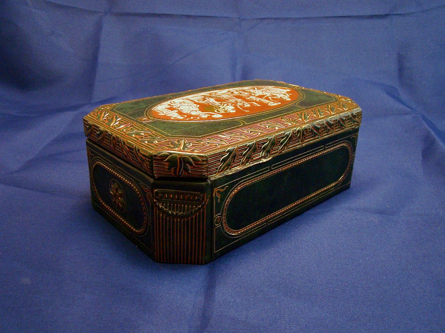Boite &agrave; Bijoux Vintage avec serrure