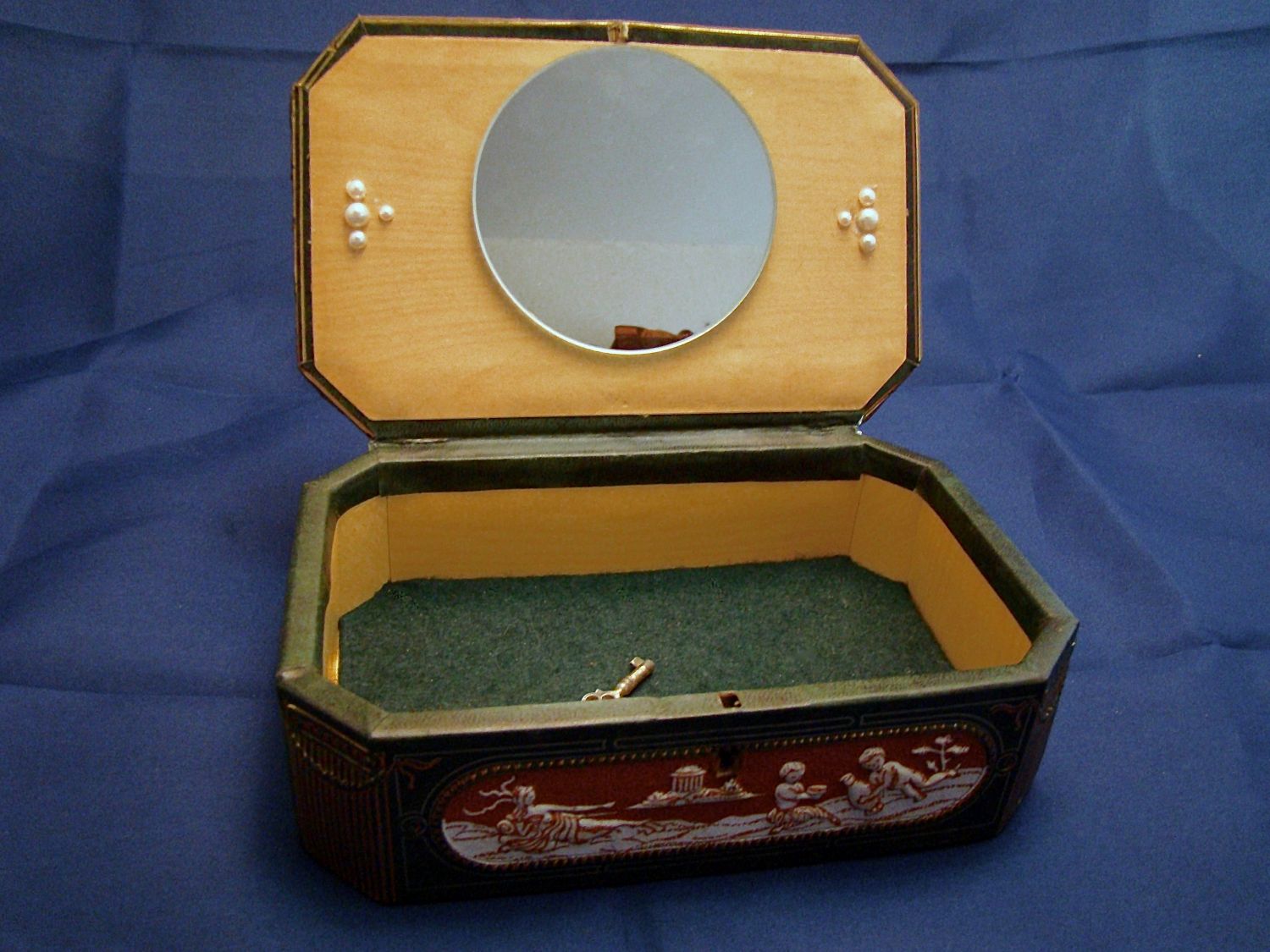 Boite &agrave; Bijoux Vintage avec serrure