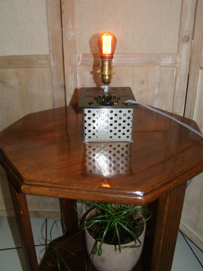 Lampe Steampunk r&eacute;tro futur