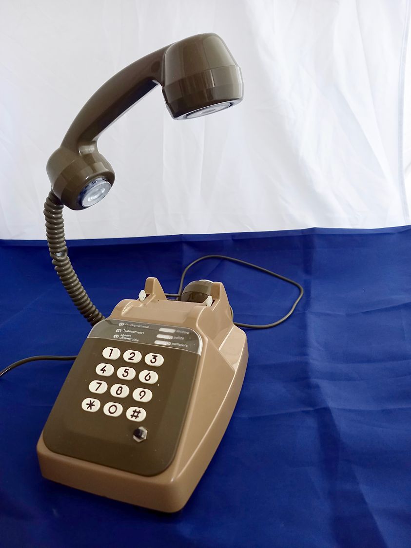 lampe t&eacute;l&eacute;phone style 80' et sa baladeuse !