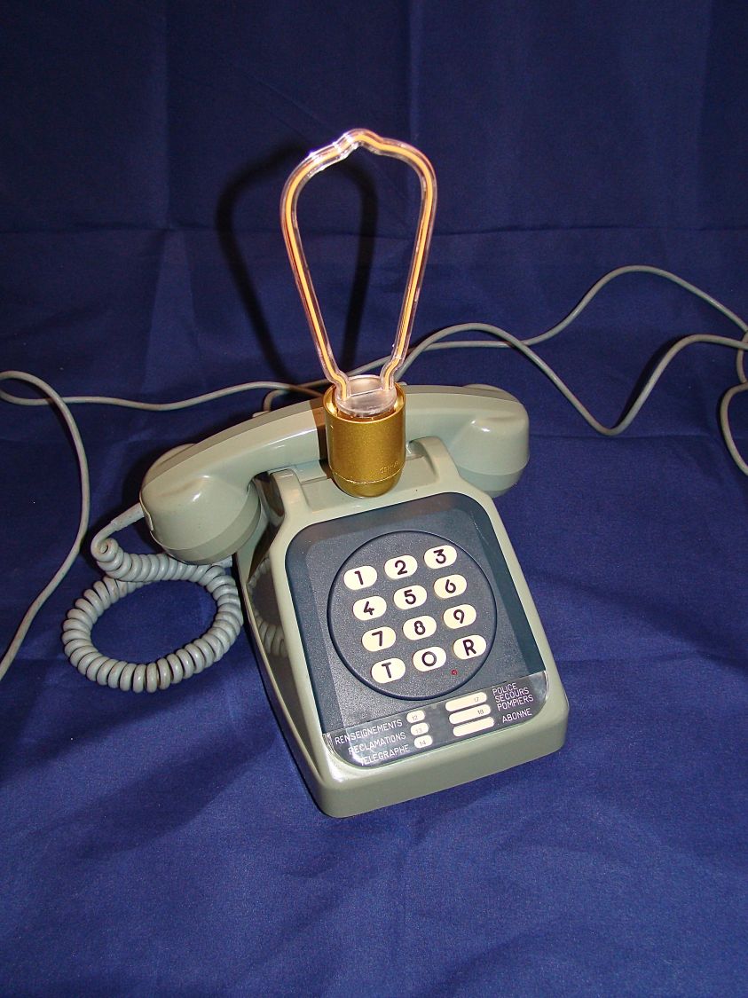 lampe t&eacute;l&eacute;phone blue n&eacute;on style 80' 