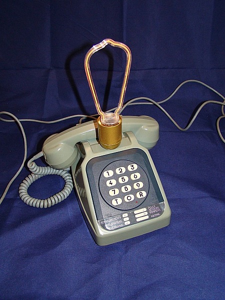 lampe t&eacute;l&eacute;phone blue n&eacute;on style 80' 