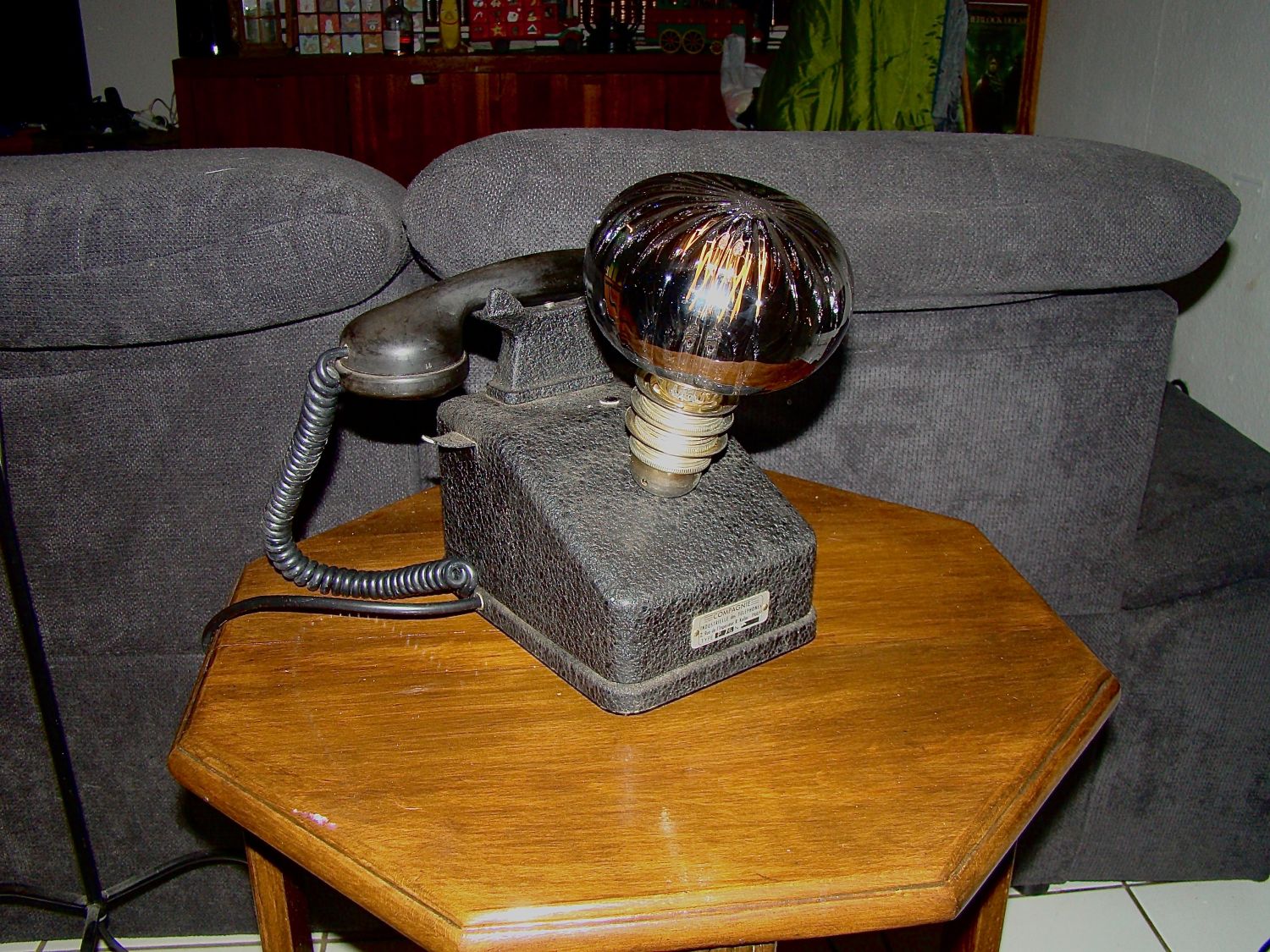 Lampe t&eacute;l&eacute;phone r&eacute;tro steampunk