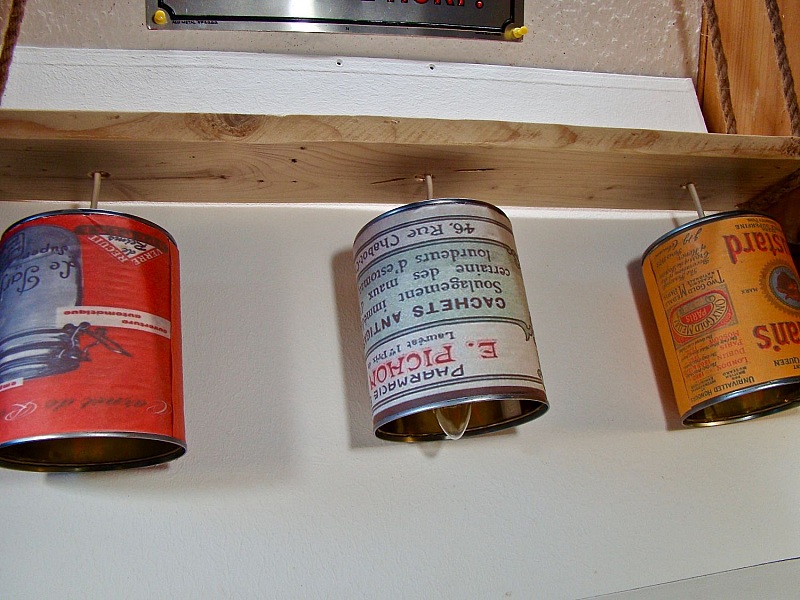 Lustre bois et boite de conserve vintage 