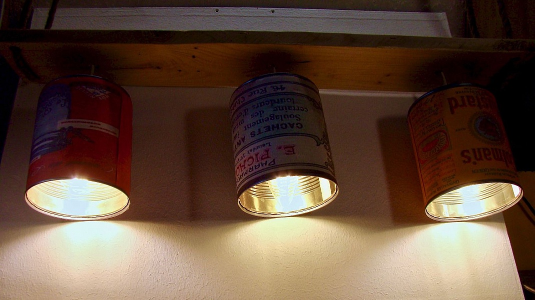 Lustre bois et boite de conserve vintage 