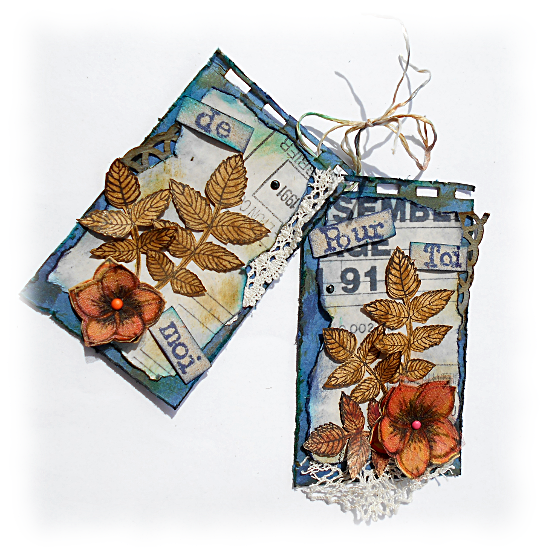 Bonne f&ecirc;te avec cette carte Duo scrap&eacute;e fa&ccedil;on ATC vieillie aux encres distress brushed corduroy