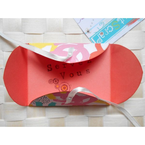 Pr&eacute;sentoir,  porte cartes de visite, &eacute;tui flashy multicolore, bleu, rose, jaune 