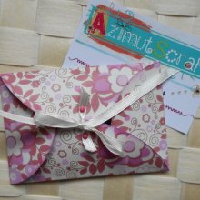 Pochette &agrave; cartes de visites en papier int&eacute;rieur toujours disponible sur soi