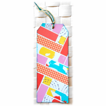 Signet, marque-page, onglet, en r&eacute;cup de carton et couleurs rose orange turquoise flashy multicolore