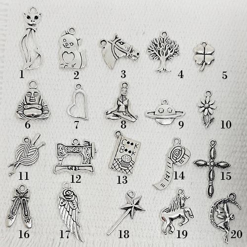 marque page argent&eacute; avec signet uni et pendentif symbole arbre de vie et une perle gris blanc