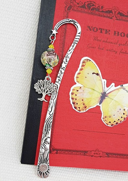 marque pages pendentif arbre de vie argent&eacute; &agrave; parsonnaliser avec perle artisanale jaune