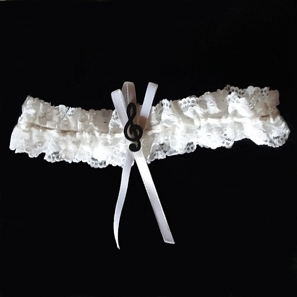 Jarreti&egrave;re mariage cl&eacute; de sol dentelle blanche th&egrave;me musique
