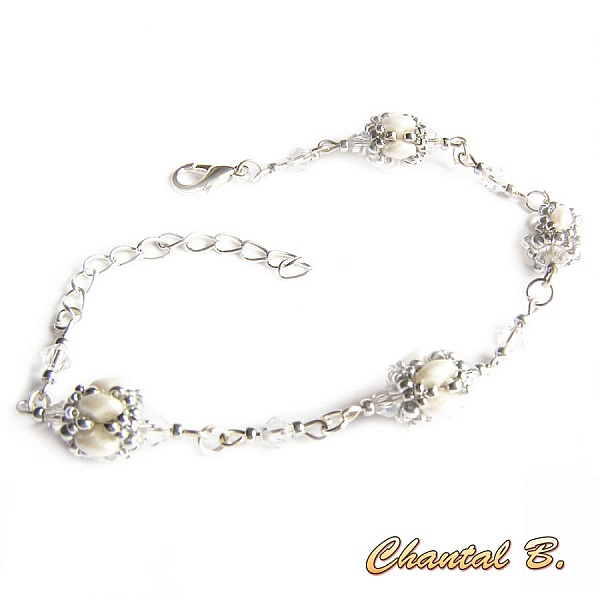 boucles d'oreilles mariage perles swarovski cristal perles de verre blanc nacr&eacute; et argent
