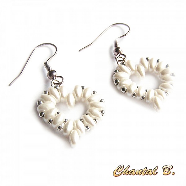 boucles d'oreilles st valentin mariage coeur perles nacr&eacute;es et or soir&eacute;e plaqu&eacute; or