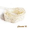 Bandeau de mariée en dentelle ivoire avec strass scintillants.