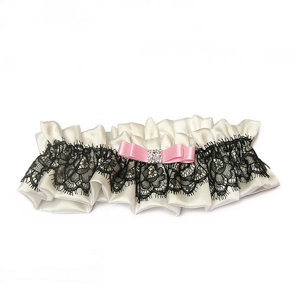 jarreti&egrave;re mariage bijou de soie dentelle noire et noeud rose
