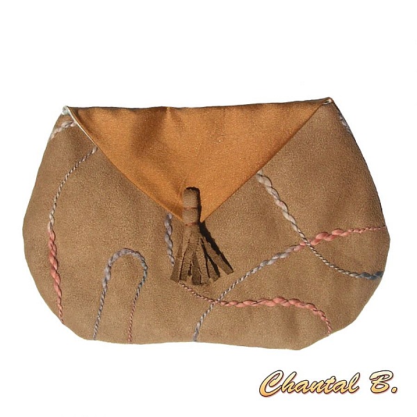 pochette su&eacute;dine et soie beige