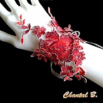 Bracelet dentelle rouge glamour et strass manchette de mariage