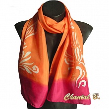 foulard &eacute;charpe soie arabesques peinte &agrave; la main orange et rouge rubis
