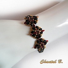 bracelet soir&eacute;e perles verre noir rouge et or