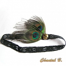 headband bandeau cheveux dentelle noire bouton dor&eacute; plume de paon
