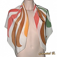Foulard carr&eacute; cr&egrave;pe de soie SUR COMMANDE peint main Astr&eacute;e saumon beige