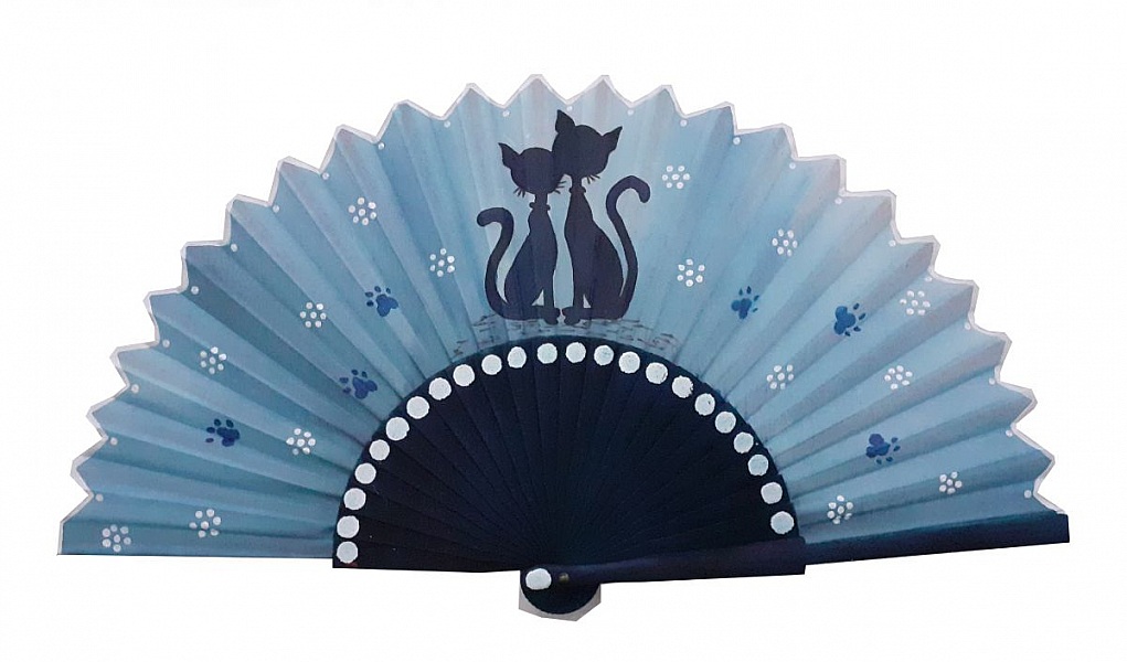 Eventail en satin dessin&eacute; et peint &agrave; la main " Cat floral"