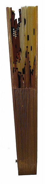 Eventail en soie dessin&eacute; et peint &agrave; la main "Guitara"