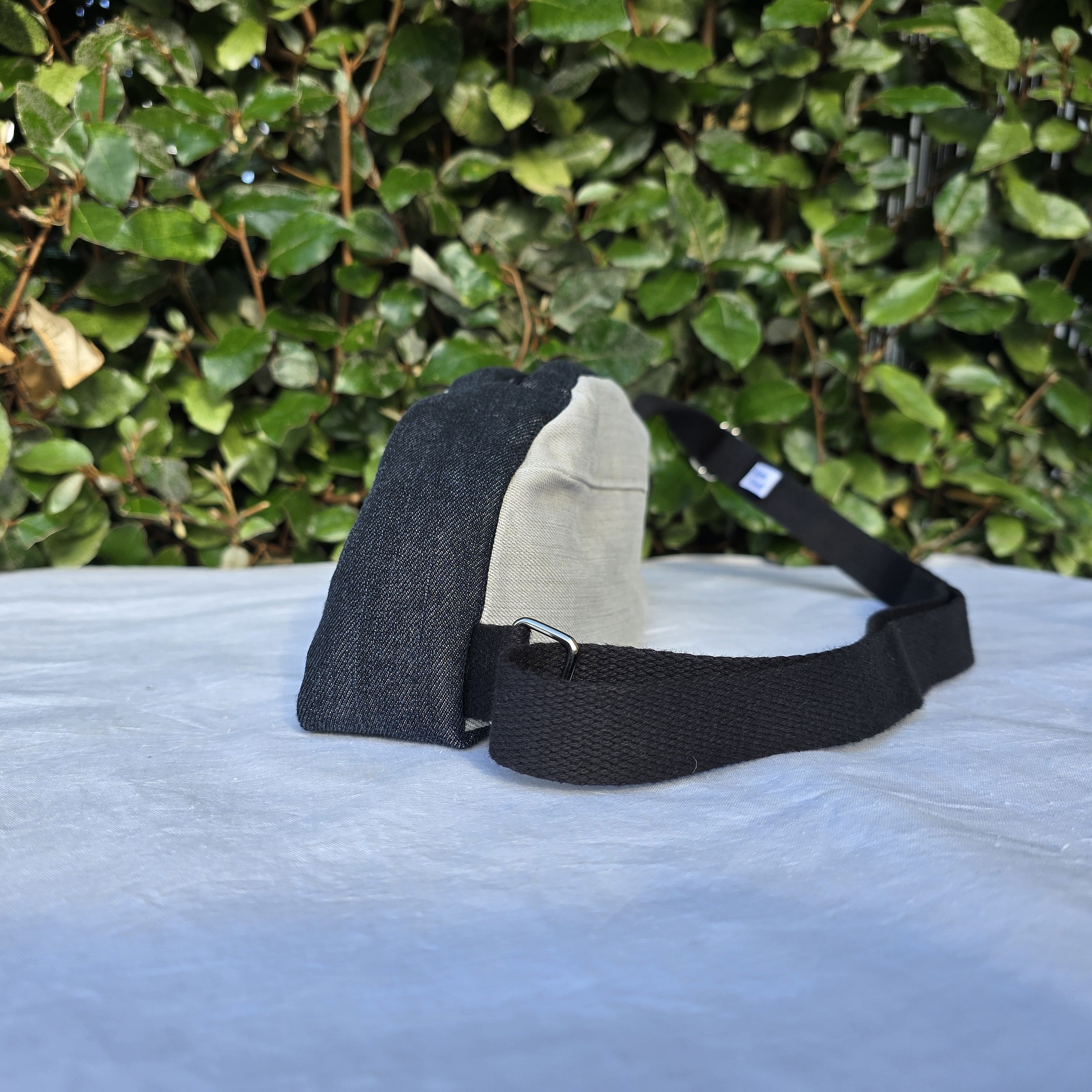 sac banane r&eacute;invent&eacute;, design unique, en jean upcycling