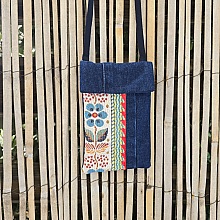 Pochette en tissu pour t&eacute;l&eacute;phone, avec bandouli&egrave;re