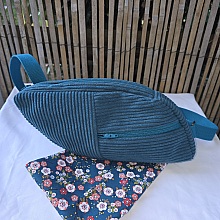 Sac banane r&eacute;invent&eacute; : design unique asym&eacute;trique.