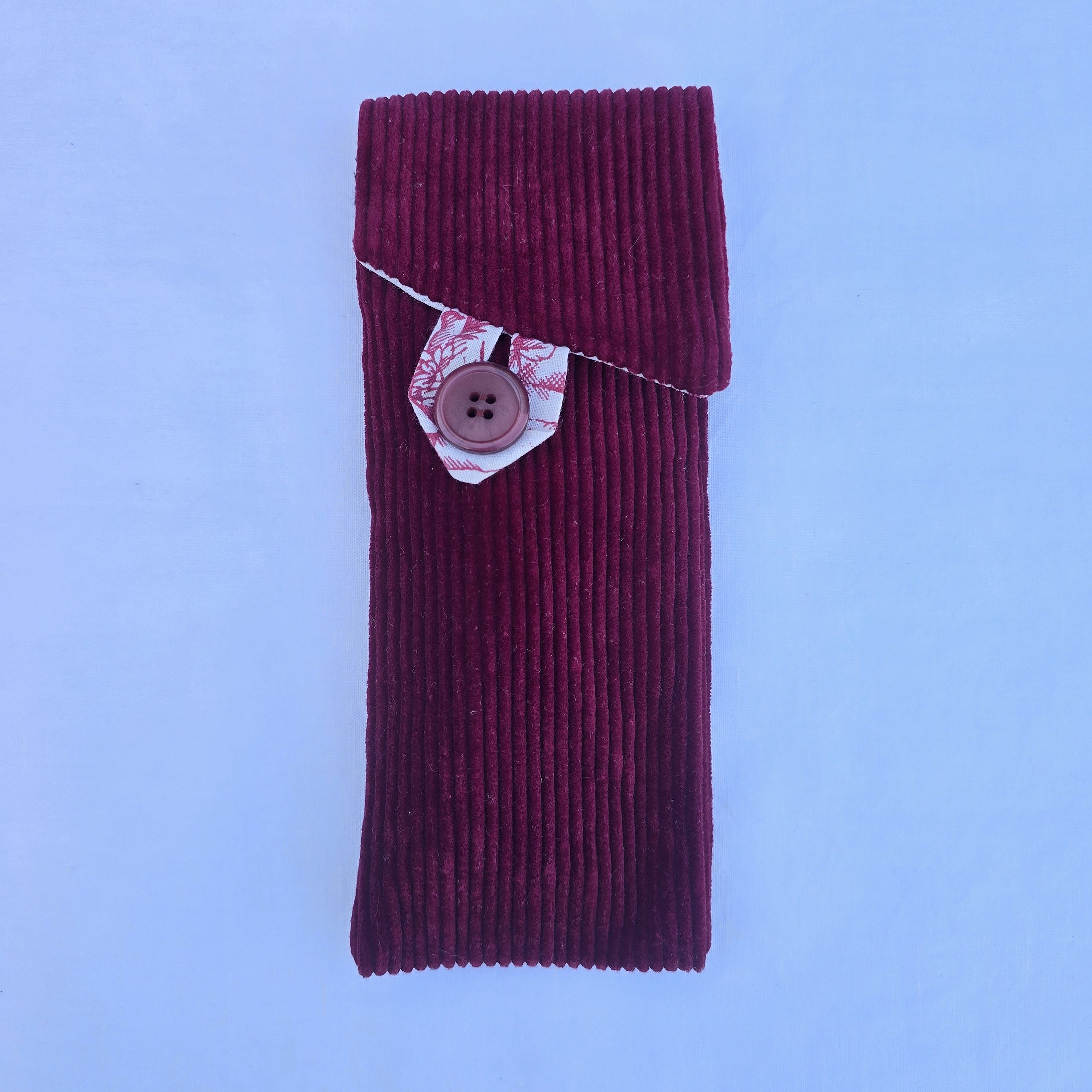 &Eacute;tui souple &agrave; lunettes ,en velours c&ocirc;tel&eacute; , doubl&eacute; de tissu coton imprim&eacute;. &Eacute;co-con&ccedil;u.