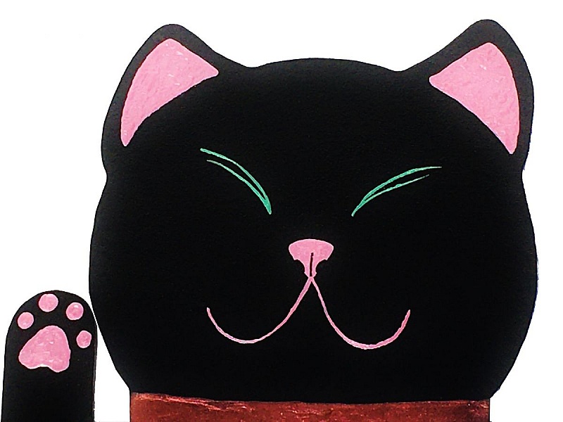 Horloge en bois noire design chat porte-bonheur Maneki-neko.